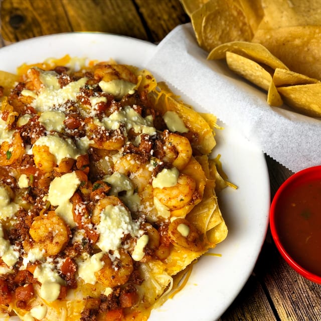 Nachos Con Camaron.